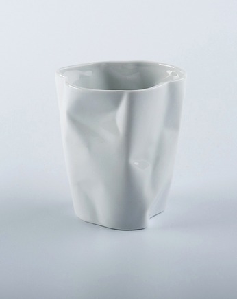 Kubek Pogięty duży / biała porcelana, Modus Design