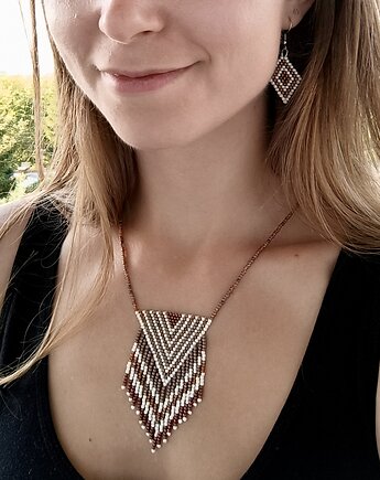 Naszyjnik brązowo beżowy z frędzlami, Mavipoppy