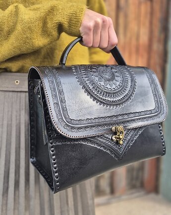 Kuferek torebka Linda czarny skórzana wzory góralska skóra, SempreArte