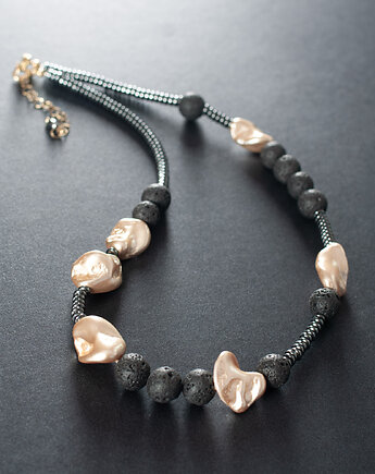 Wyjątkowy naszyjnik z perłami seashell i lawą wulkaniczną.[PN16], Anillito