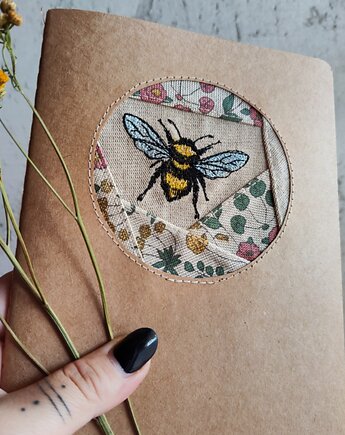 Notes patchwork pszczoła, Zapętlona Nitka
