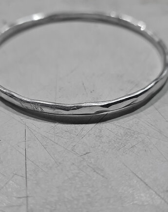 Bransoleta HOOP młotkowana ręcznie kute srebro, RA