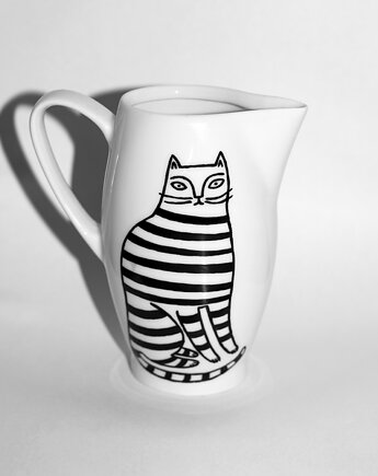 Mlecznik z kotem, EMPE artstudio