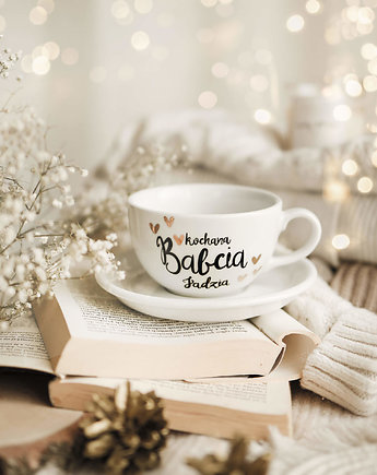 Filiżanka 250 ml ze spodkiem - Kochana babcia z imieniem ZŁOTE SERCE, Nadzwyczajnie