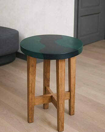 Taboret z litego drewna z wyjątkowymi ręcznie malowanymi akcentami, Natea Studio