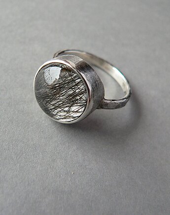 Pierścionek -kwarc z turmalinem-, Emilia Woźniak