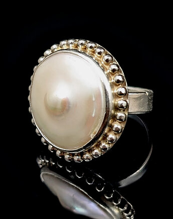 Pierścionek dostojna perła, Pracownia Neores