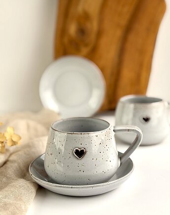 Filiżanka ze spodkiem beczułka 250 ml w stylu boho - Cappuccino z sercem, Ceramika Tyka