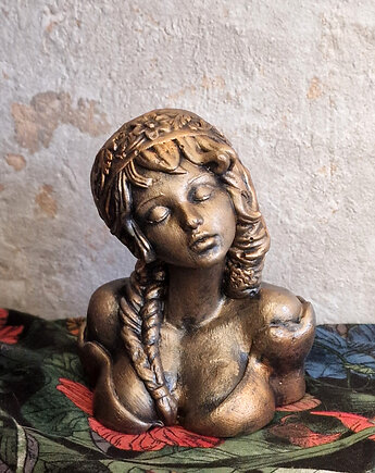 Rzeźba Kobieta z warkoczem wys. 9,5 cm, JBJart Justyna Jaszke