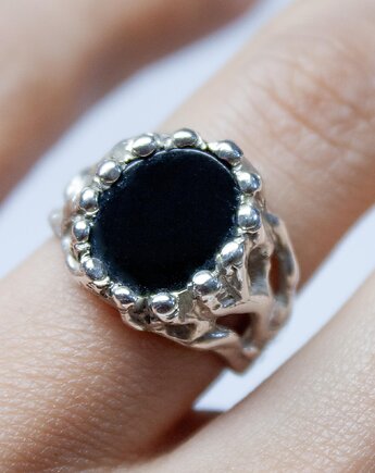 Black Drop sygnet z onyksem, savvy