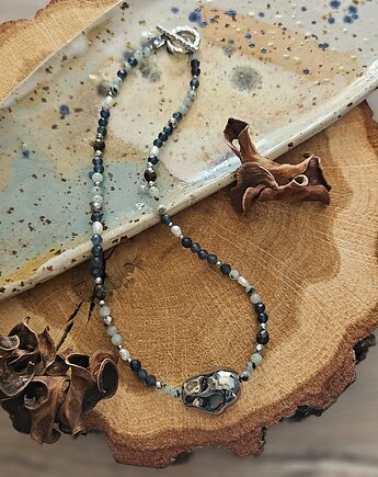 Choker z jadeitem, kwarcem, perłą i labradorytem kawowym, REVEAL