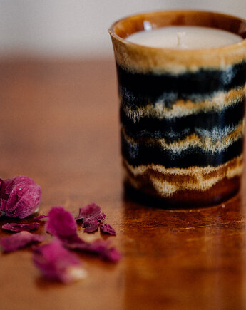 Relaksacyjna świeczka sojowa Vetiver Glow, Vintage Candle