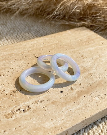 Pierścionek, obrączka  z naturalnego kamienia, minerał opal, Coccola JEWELLERY