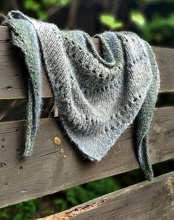 Puchacz nad potokiem / chustka, agat handmade