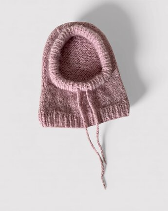 Pudrowa balaclava, SZYSZKA sztrykuje