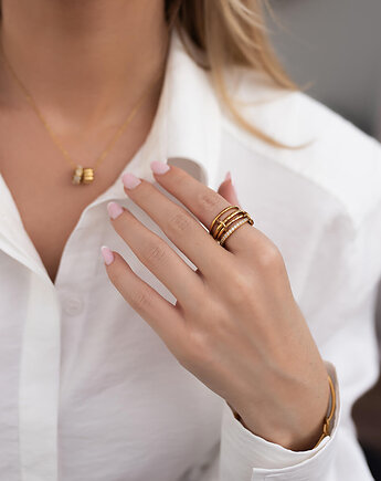 Złoty warstwowy pierścionek ze stali chirurgicznej premium Paraiso Temira, Paraiso