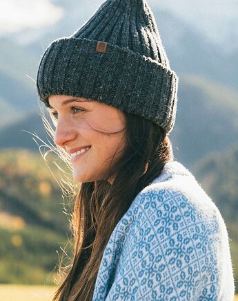 ROSOMAK MELANŻ Czapka Szaroniebieska z Nopkami 100% Wełna Merino, KOPYTO