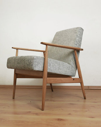 Fotel Lisek PRL, Fotel 300-190, Po renowacji, Olejowane drewno, Szczypta