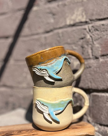 Masełkowy kubek ceramiczny z wielorybem, ceramic bubble