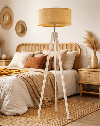 Drewniana lampa stojąca trójnóg z rattanowym kloszem HAITI BOHO, LYSNE