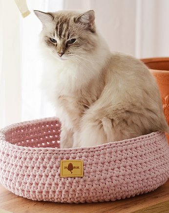 Legowisko ze sznurka na szydełku dla kota róż, THE MISS CAT