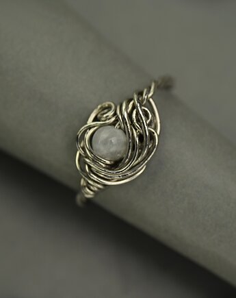 Pierścionek kamień księżycowy wire wrapping, Agata Rozanska
