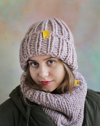 WOOLY Komplet czapka i komin pudrowy róż, sploteka