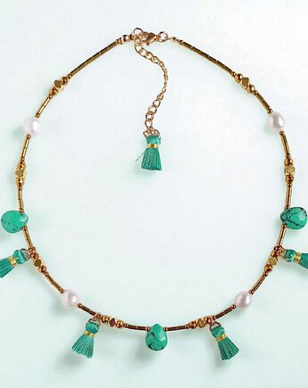 Choker wakacyjny : morska zieleń: perły, hematyt, howlit, chwosty, kaktusia