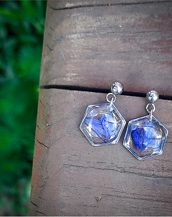 Kolczyki z zatopionymi płatkami chabrów, Figa handmade accessories