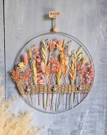 Różowo-srebrna świąteczna dekoracja okna - obręcz z suszonymi kwiatami, BohoSuszki