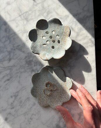 Ceramiczna Mydelniczka z Odpływem Kwiat Błękitny, Maison Fragile