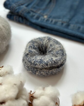 Wełniana gumka do włosów typu scrunchie, Kocie Motki