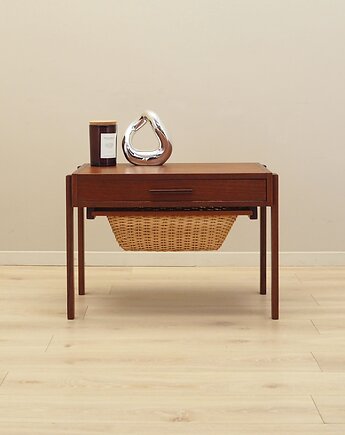 Stolik tekowy, duński design, lata 70, produkcja: Dania, Przetwory design