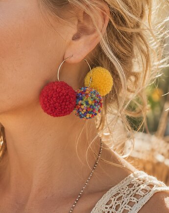 Kolczyki z pomponami- kolorowe boho, Mró Soutache