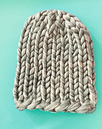 100% MERINO CZAPKA, PANAPUFA