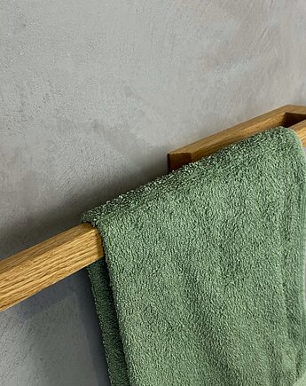 Minimalistyczny wieszak dębowy do łazienki, POZYTYWNIE W DREWNIE