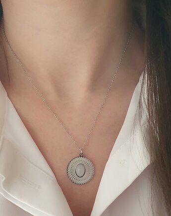 Łańcuszek z medalionem, LEI handmade 