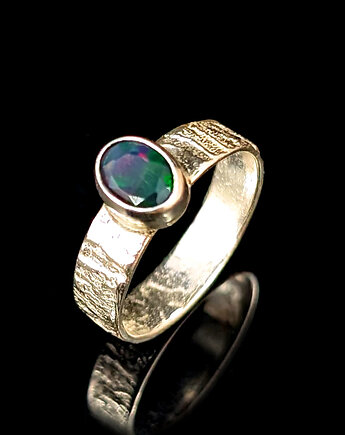 Pierścionek kameleon- czarny opal, Pracownia Neores