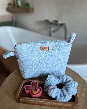 Niebieska kosmetyczka z miękkiego baranka + gumka do włosów  zestaw zimowy, gucialoveskids