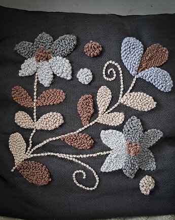 Poduszka kwiaty punch needle boho natural, PUCHAKI