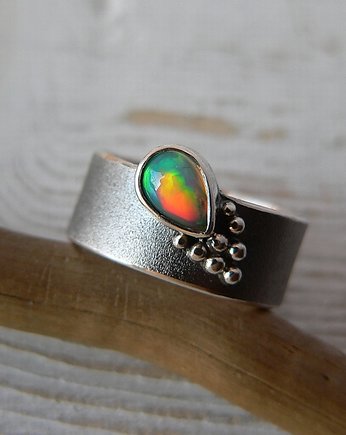 -opal-, Emilia Woźniak