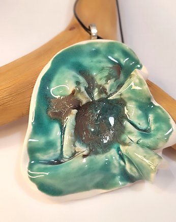 Wisiorek, naszyjnik ceramiczny "Kwiat Maku", maticeramika