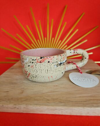 Niski kubek "In my glow up era", Czikita Ceramics