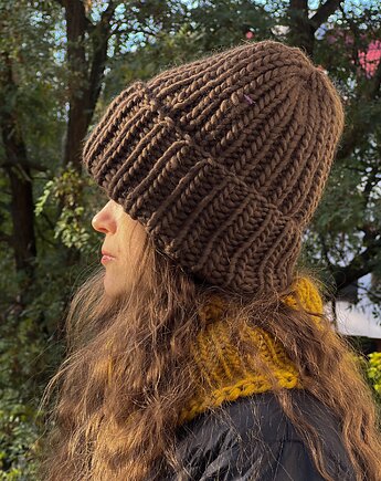 Zimowa czapka z wełny peruwiańskiej Lumi ciemne khaki, Made by Jaga