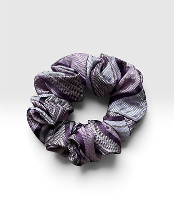 Jedwabna gumka scrunchie z upcyclingu, Lush from trash