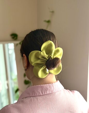 Flower Scrunchie Matcha, wu handmade