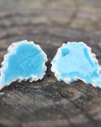 Ceramiczne liście pokrzywy - turkusowe kolczyki handmade, Gliniana Koniczynka