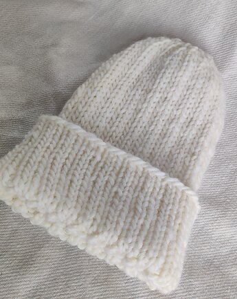 Czapka z wełny owczej śmietankowa WOOLLY śmietanka, Po.dziergane