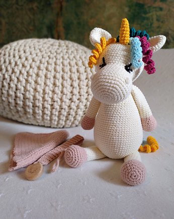 Jednorożec Rainbow - zestaw ze śliniakiem i zawieszką do smoczka, Pompon Design