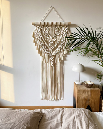 Makrama AURA, Zaplątana W Sznurki